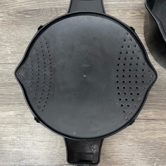 Pampered Chef Black Micro Cooker Large Microwave Steamer Strainer 2 Quart 2778 - Picture 14 of 16